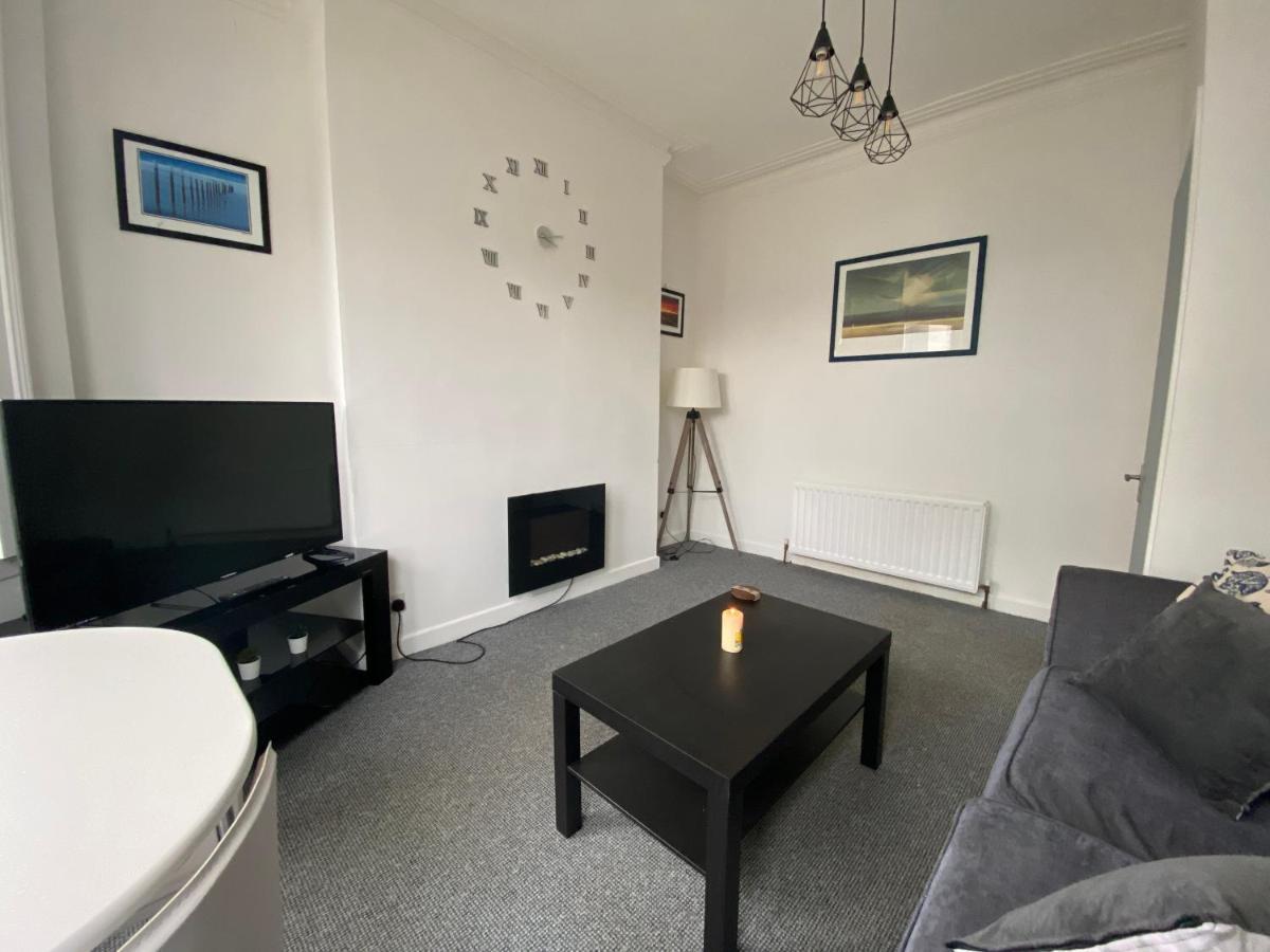 Cheap & Cheerful Apartment Near Bangor Marina Kültér fotó